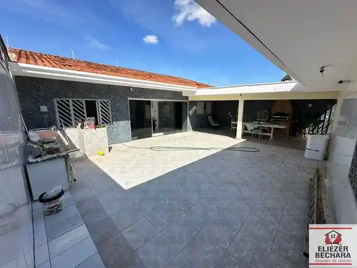 Casa com 3 quartos à venda, 280m² — foto 22 de 28
