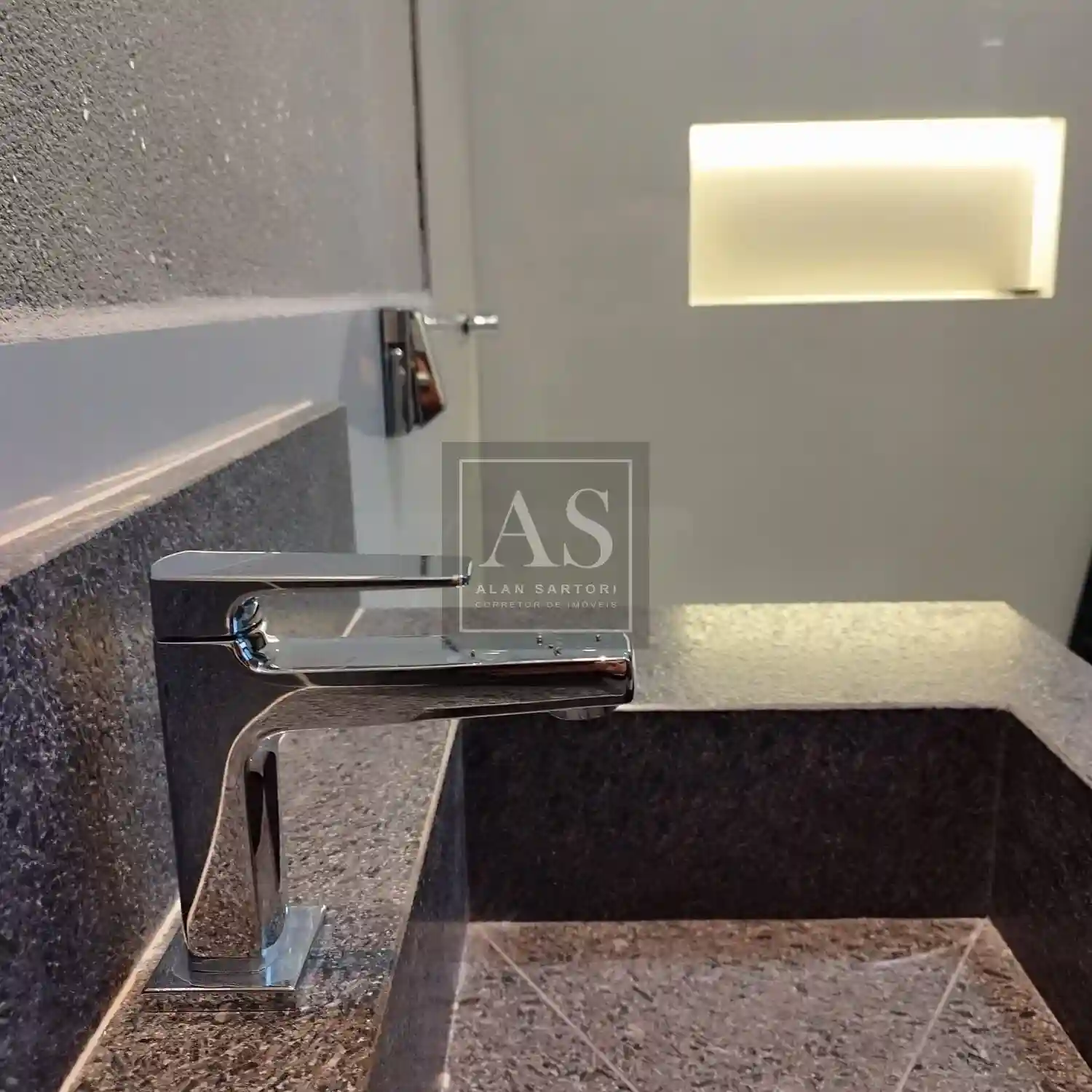 Casa de Condomínio com 3 quartos à venda, 212m² — foto 28 de 29