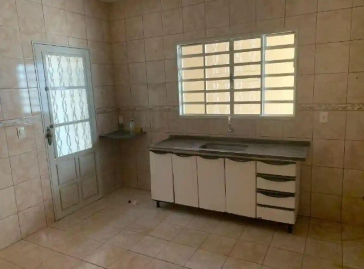 Casa  à venda, 180m² — foto 9 de 13