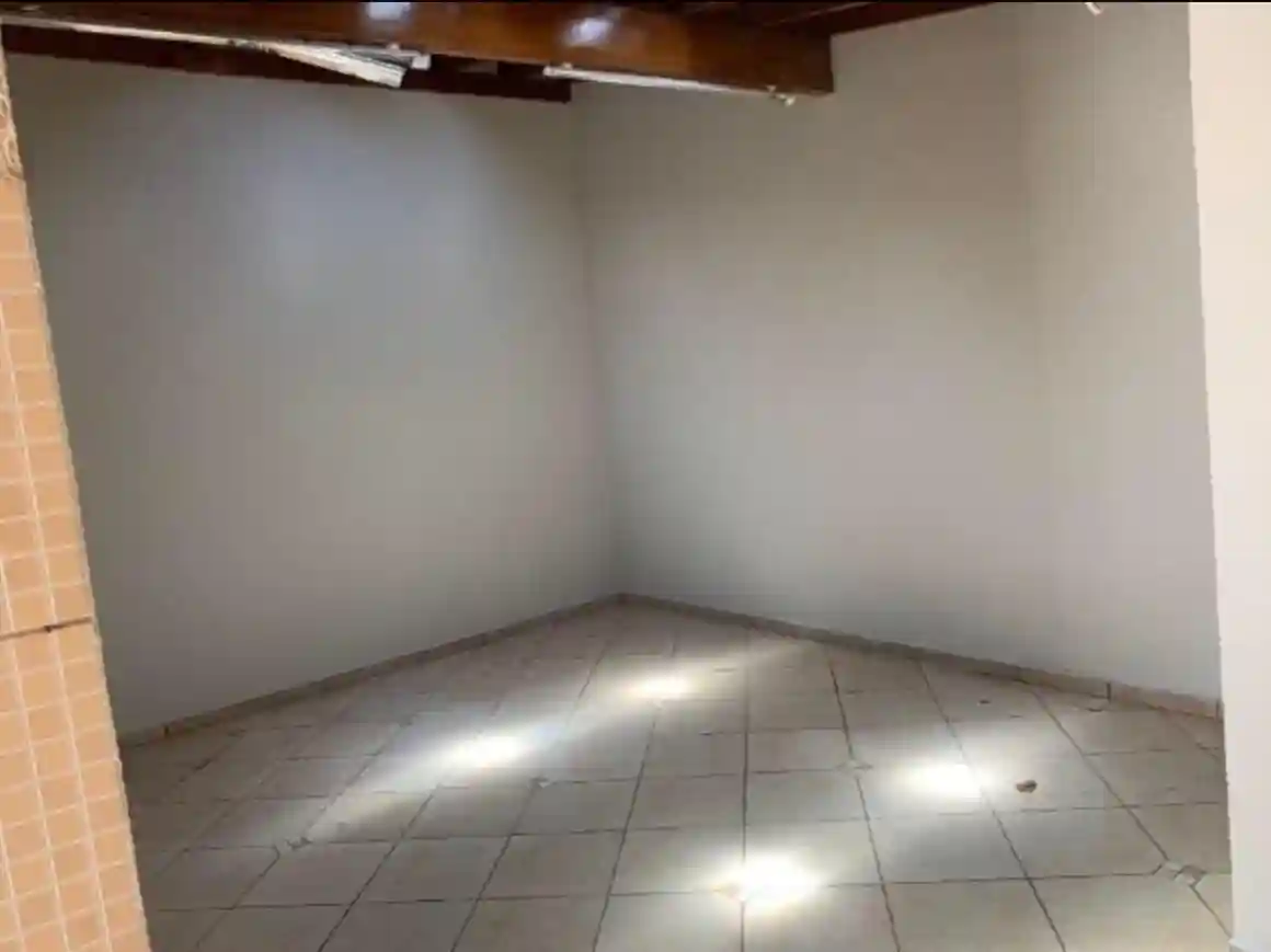 Casa  à venda, 180m² — foto 11 de 13