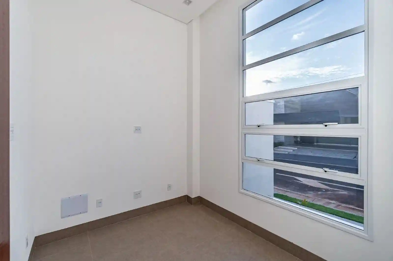 Casa de Condomínio com 3 quartos à venda, 300m² — foto 13 de 16