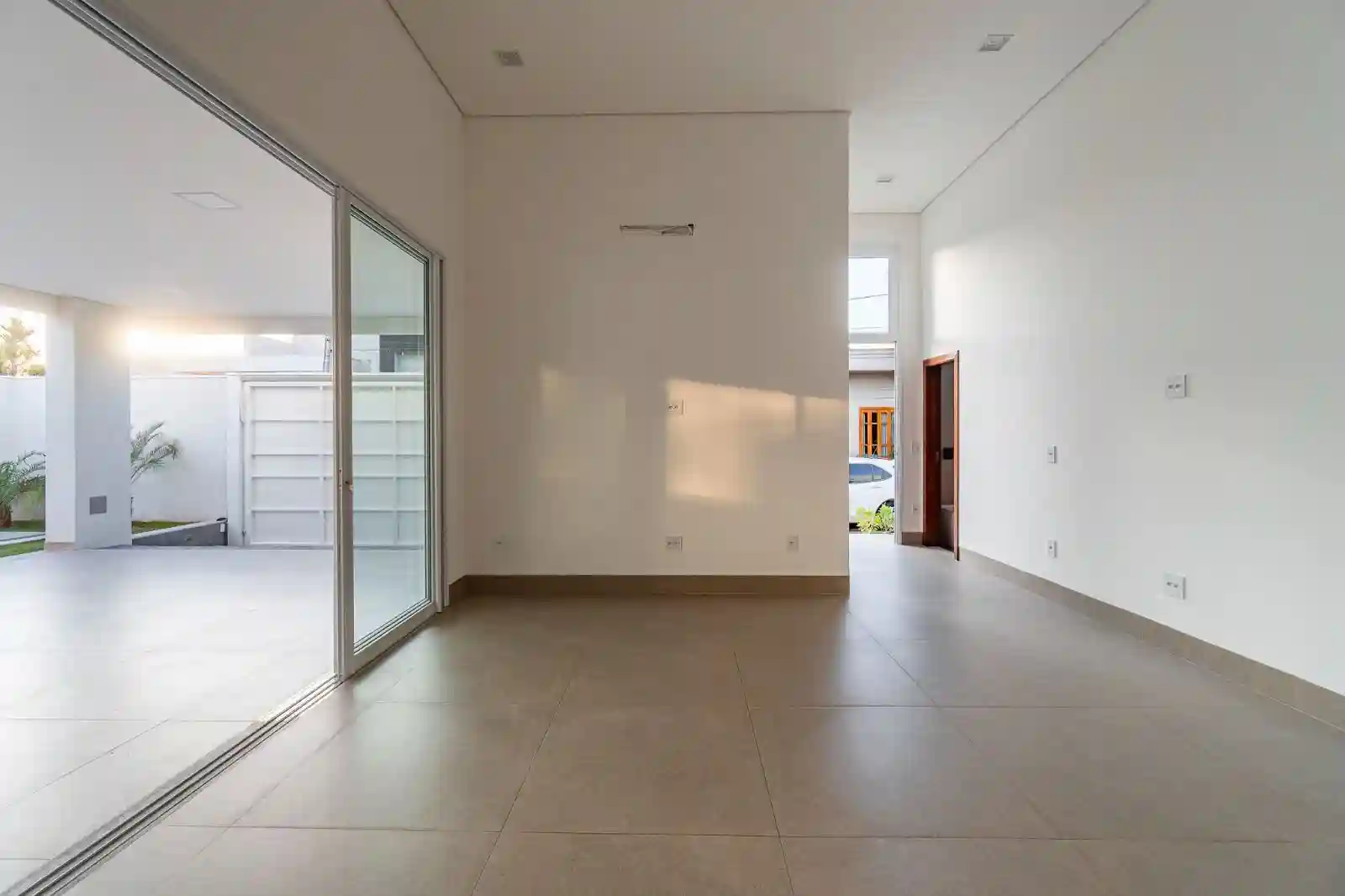 Casa de Condomínio com 3 quartos à venda, 300m² — foto 14 de 16