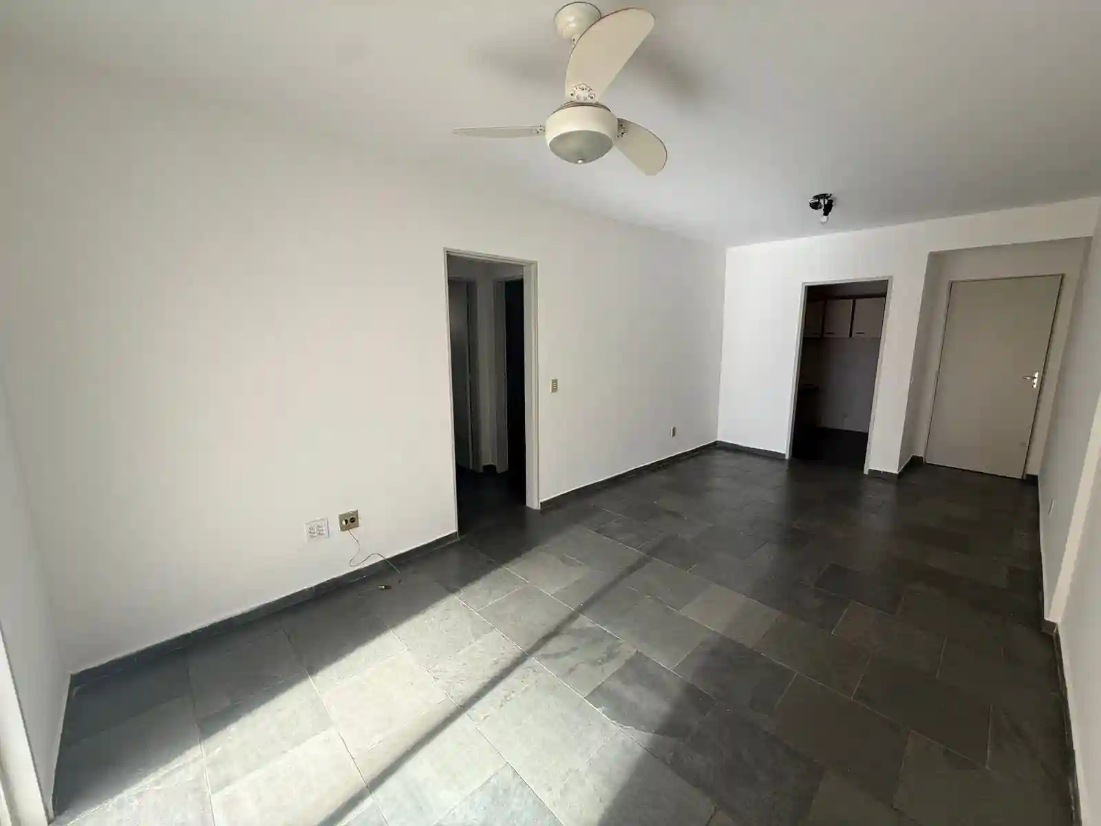 Apartamento com 2 quartos para aluguel, 85m² — foto 9 de 17