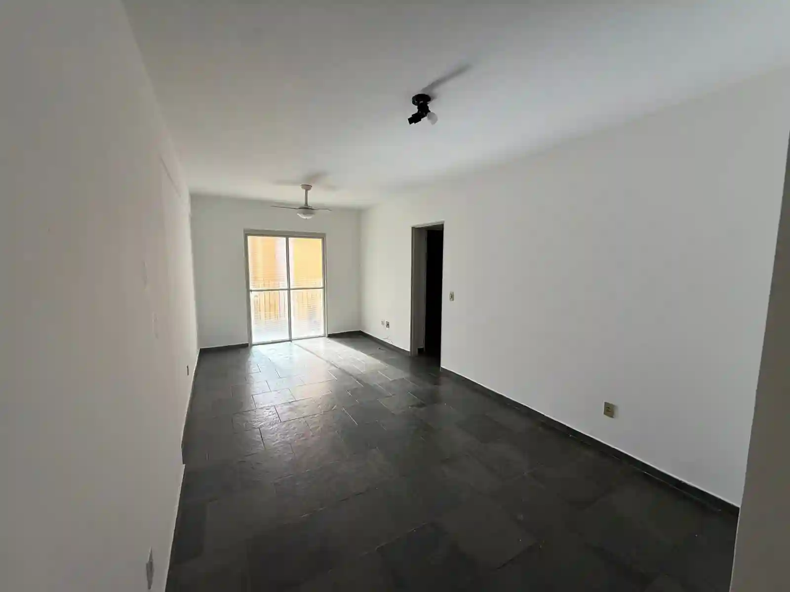 Apartamento com 2 quartos para aluguel, 85m² — foto 6 de 17