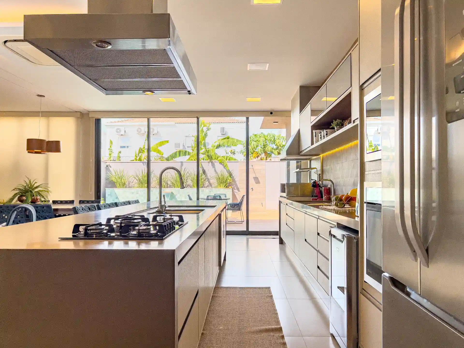 Casa de Condomínio com 4 quartos à venda, 380m² — foto 23 de 30