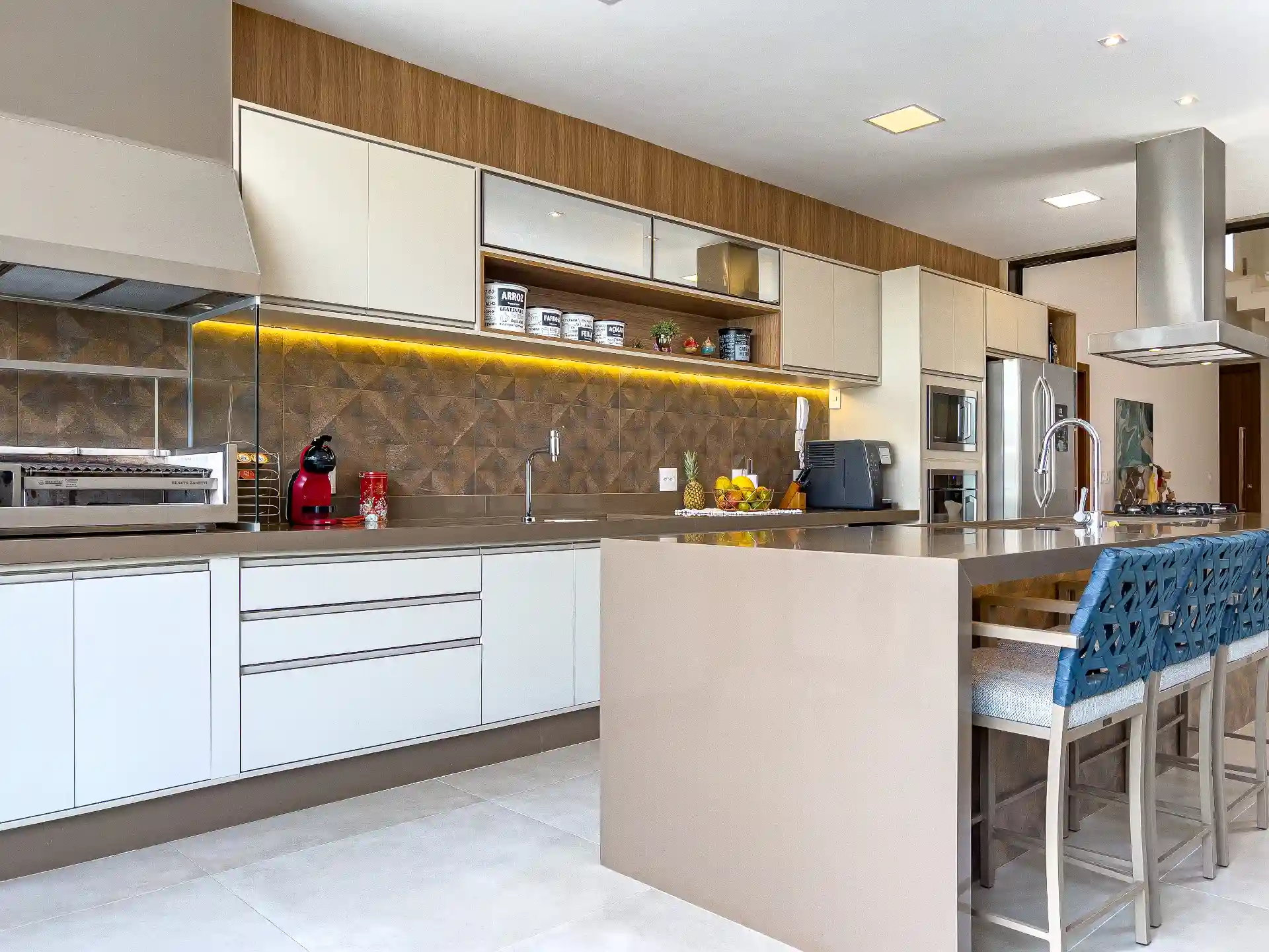 Casa de Condomínio com 4 quartos à venda, 380m² — foto 24 de 30