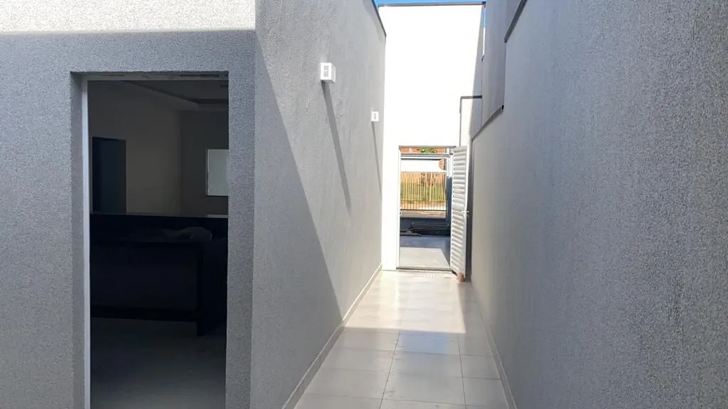 Casa com 2 quartos à venda, 200m² — foto 2 de 11