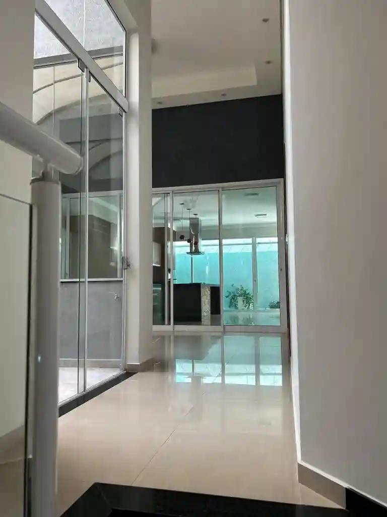 Casa de Condomínio com 3 quartos à venda, 275m² — foto 8 de 26