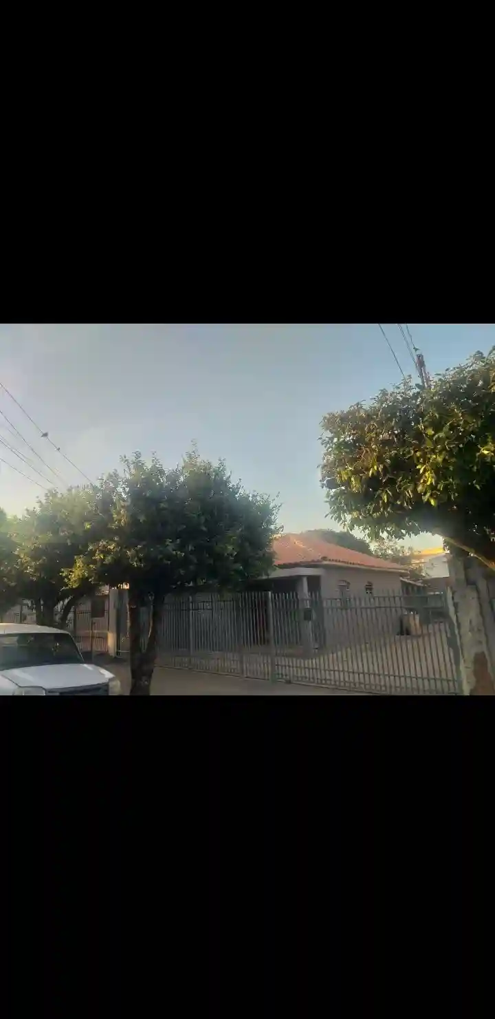 Casa com 2 quartos à venda, 297m² — foto 2 de 6