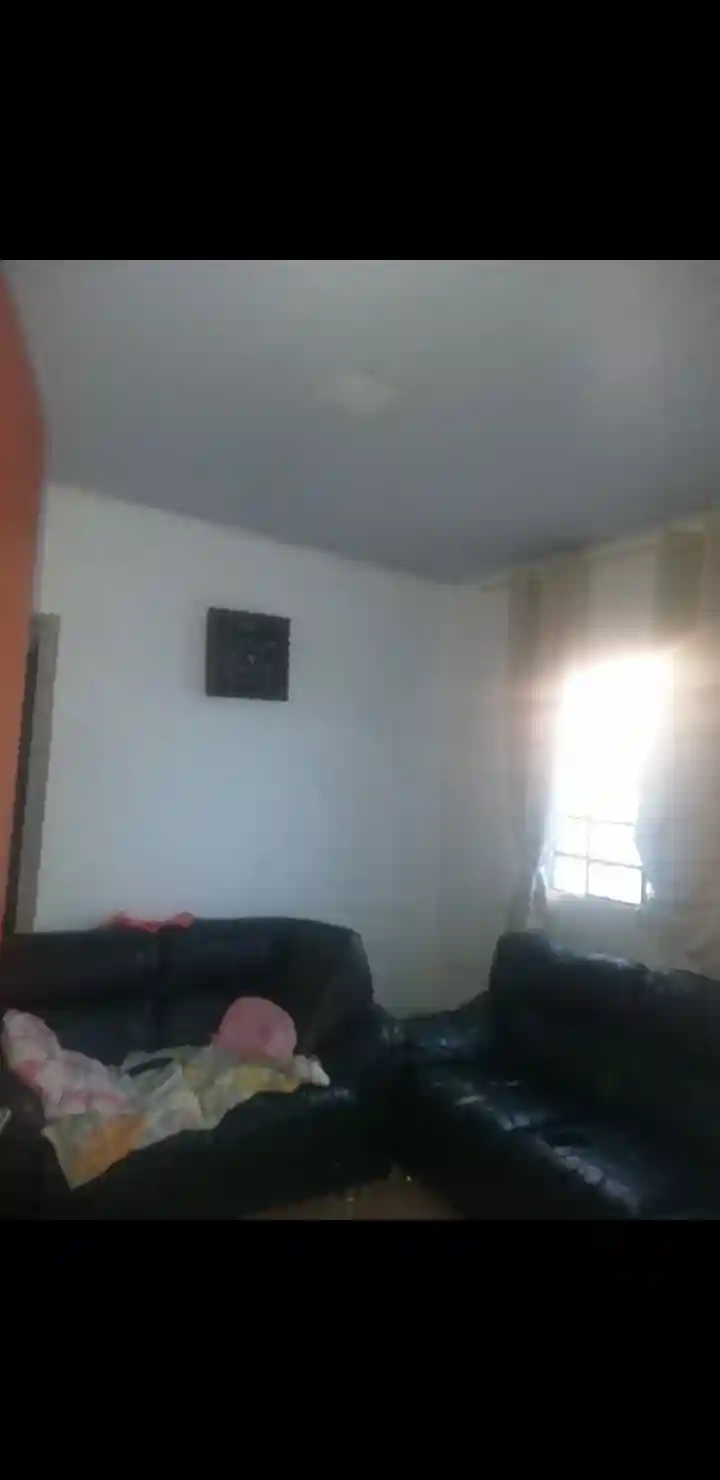 Casa com 2 quartos à venda, 297m² — foto 4 de 6