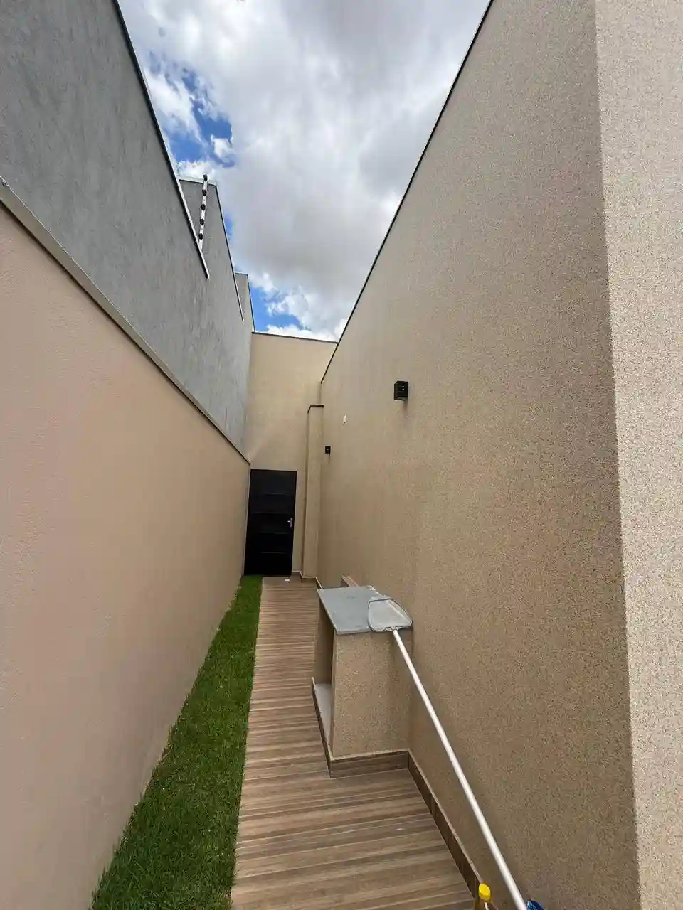 Casa com 2 quartos à venda, 203m² — foto 3 de 29