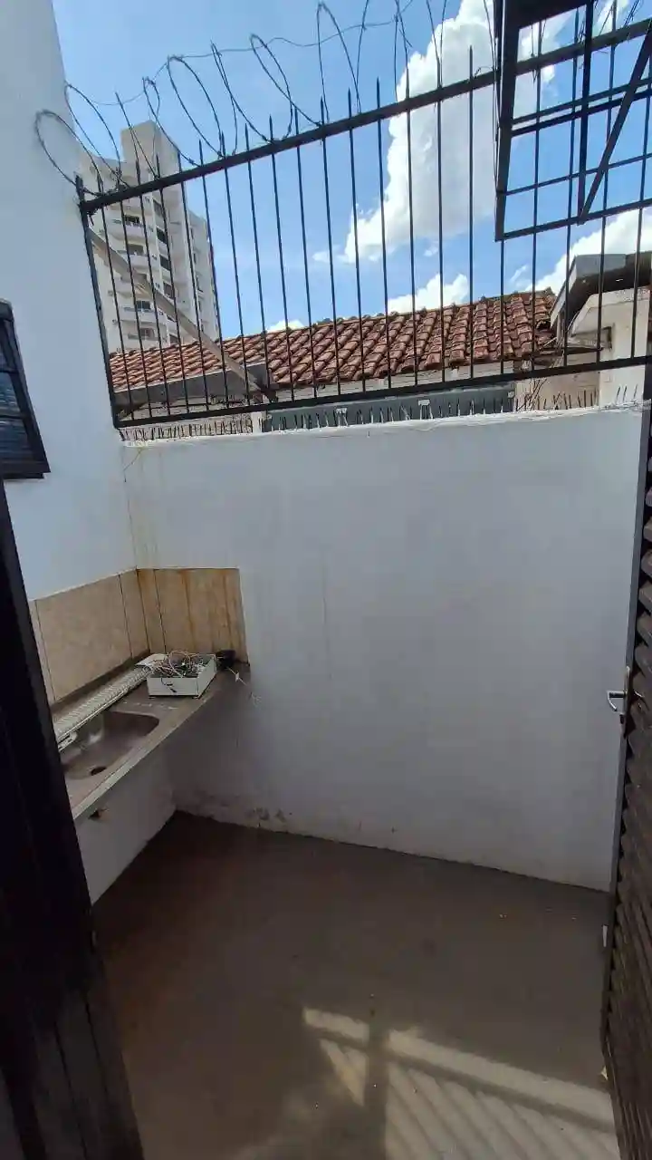 Casa Comercial  à venda, 330m² — foto 8 de 19