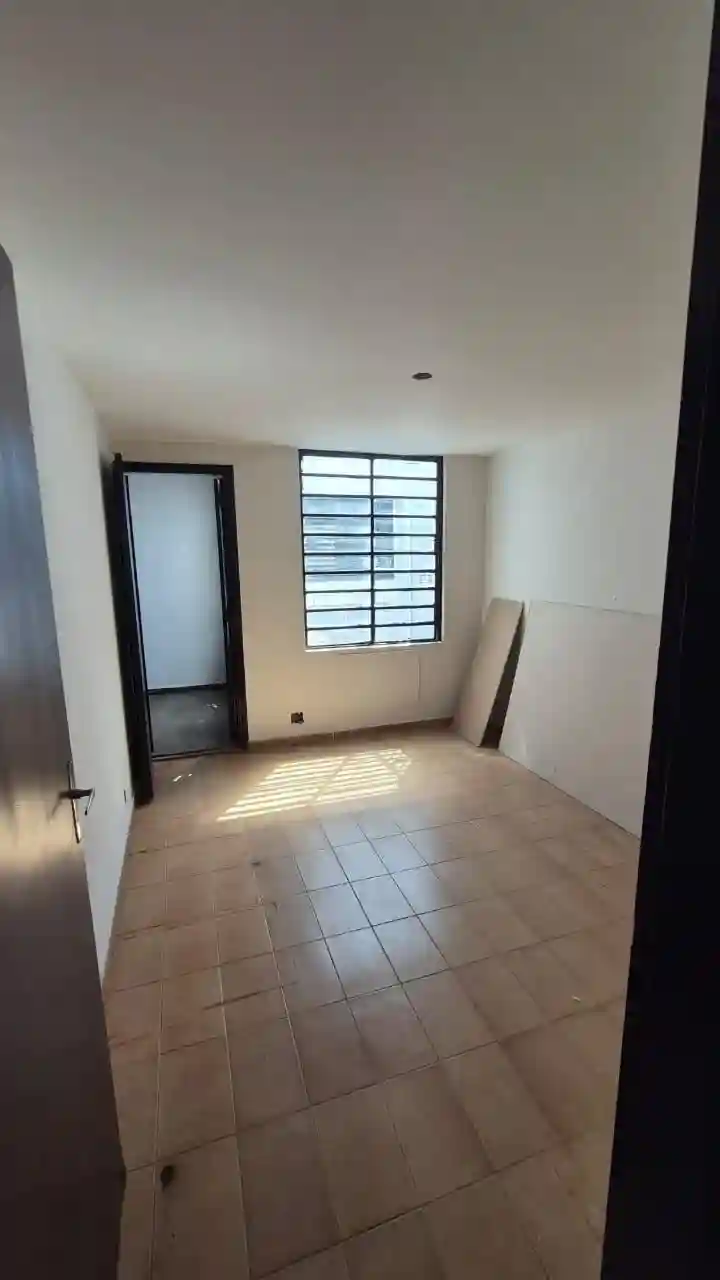 Casa Comercial  à venda, 330m² — foto 6 de 19