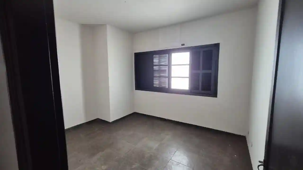 Casa Comercial  à venda, 330m² — foto 18 de 19