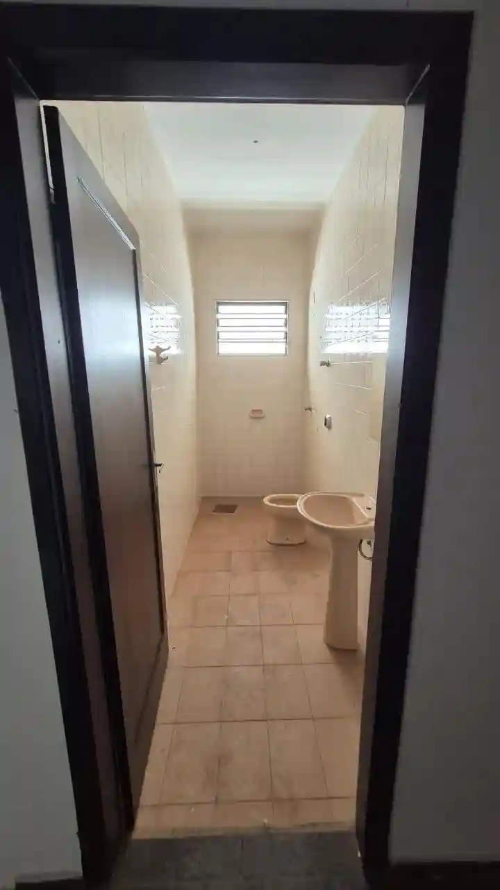 Casa Comercial  à venda, 330m² — foto 19 de 19