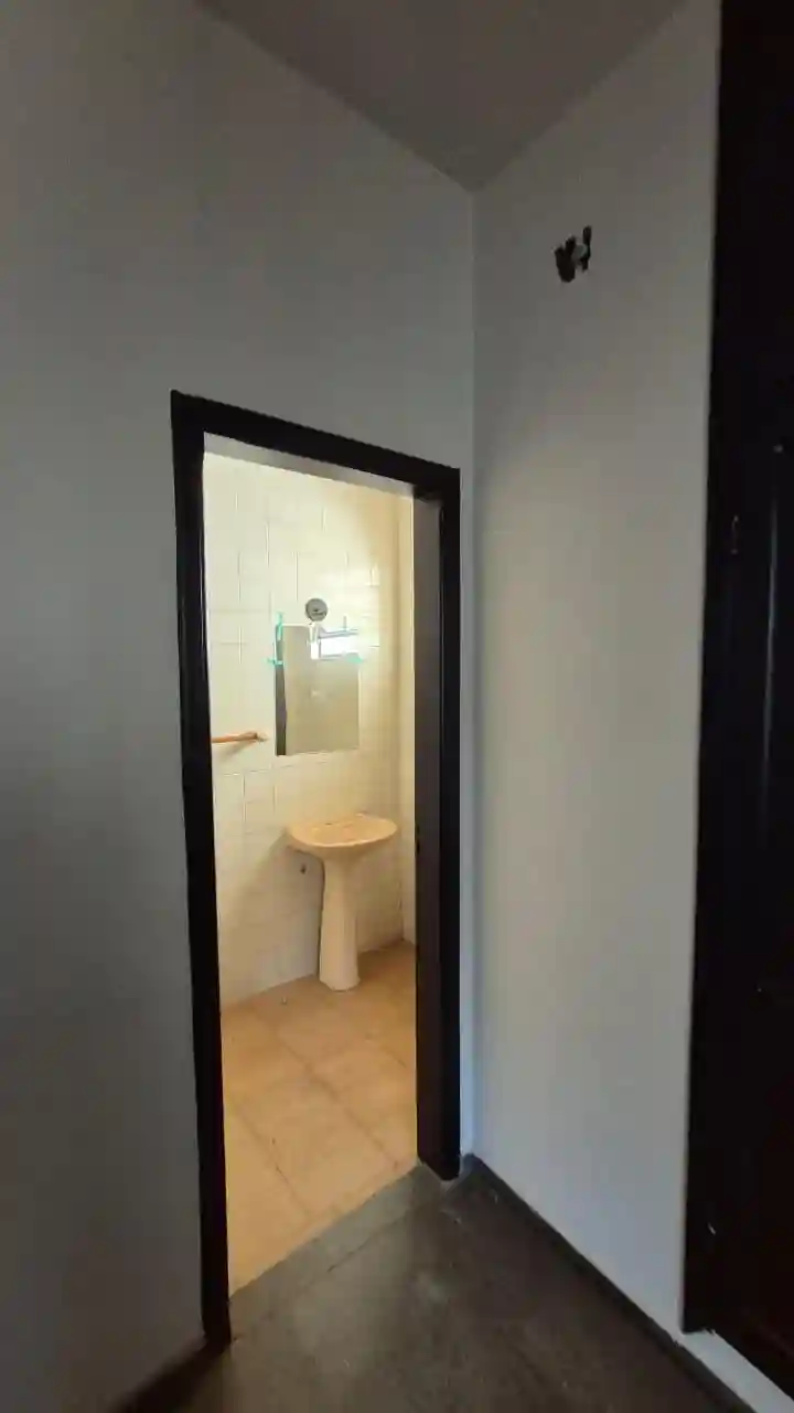 Casa Comercial  à venda, 330m² — foto 10 de 19