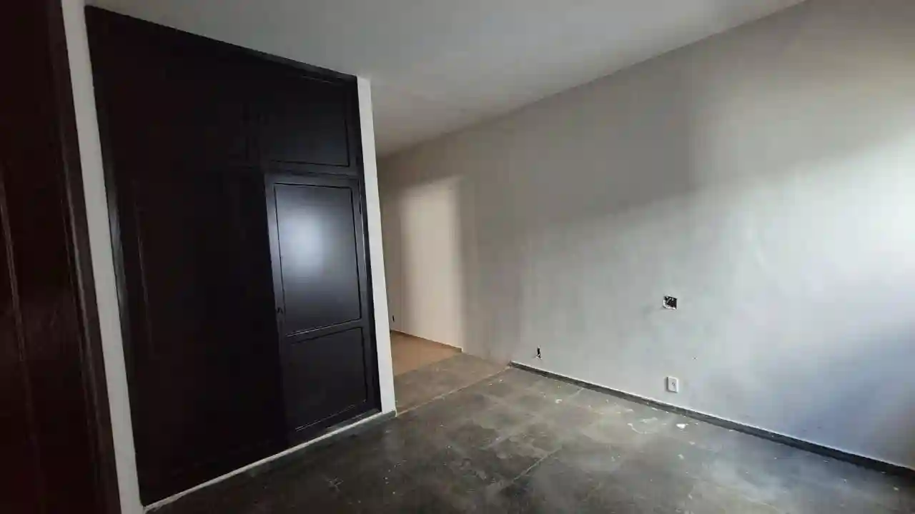 Casa Comercial  à venda, 330m² — foto 4 de 19