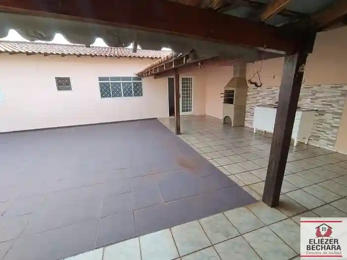 Casa com 3 quartos à venda, 220m² — foto 16 de 42