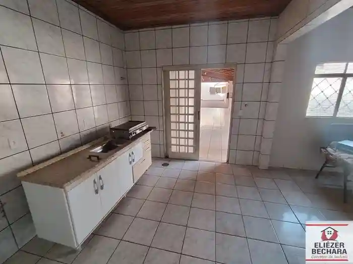 Casa com 3 quartos à venda, 220m² — foto 8 de 42