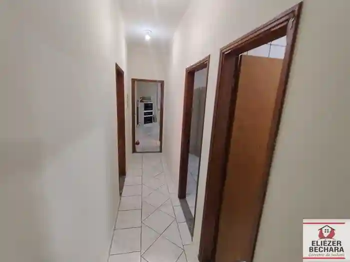 Casa com 3 quartos à venda, 220m² — foto 28 de 42