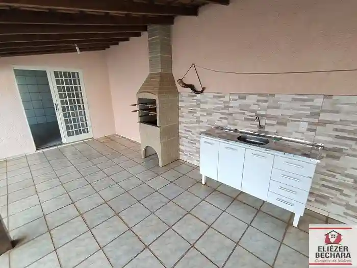 Casa com 3 quartos à venda, 220m² — foto 20 de 42