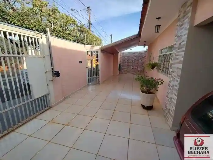 Casa com 3 quartos à venda, 220m² — foto 37 de 42