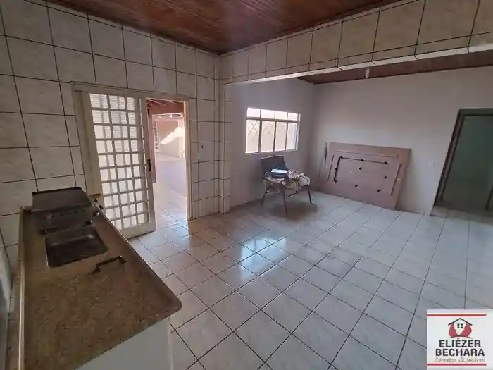 Casa com 3 quartos à venda, 220m² — foto 9 de 42