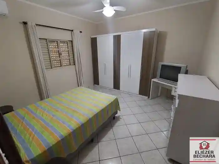 Casa com 3 quartos à venda, 220m² — foto 26 de 42