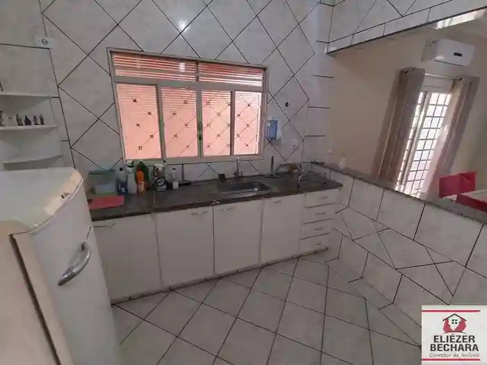 Casa com 3 quartos à venda, 220m² — foto 24 de 42