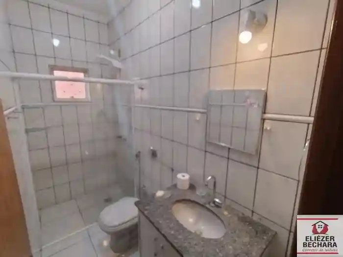 Casa com 3 quartos à venda, 220m² — foto 32 de 42
