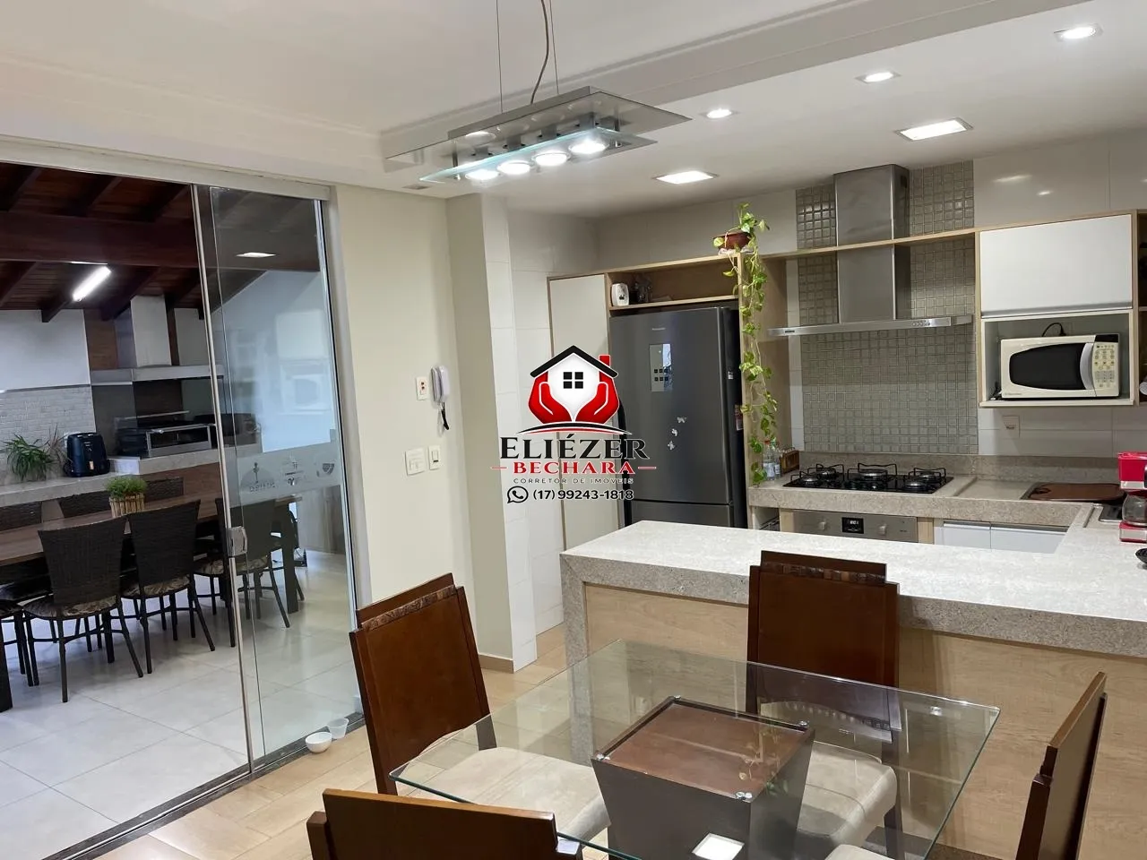 Casa com 2 quartos à venda, 164m² — foto 3 de 17
