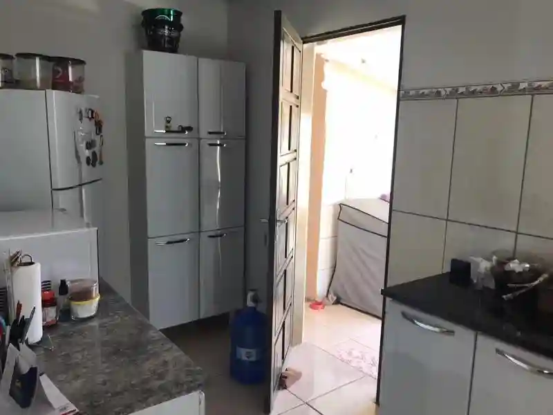 Casa com 2 quartos à venda, 200m² — foto 8 de 9