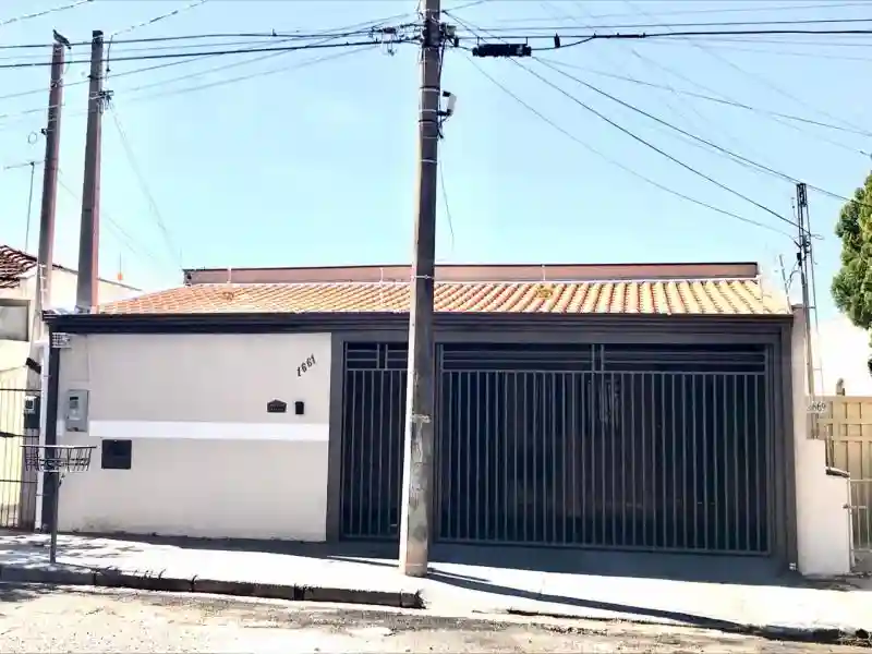 Casa com 2 quartos à venda, 200m² — foto 1 de 9