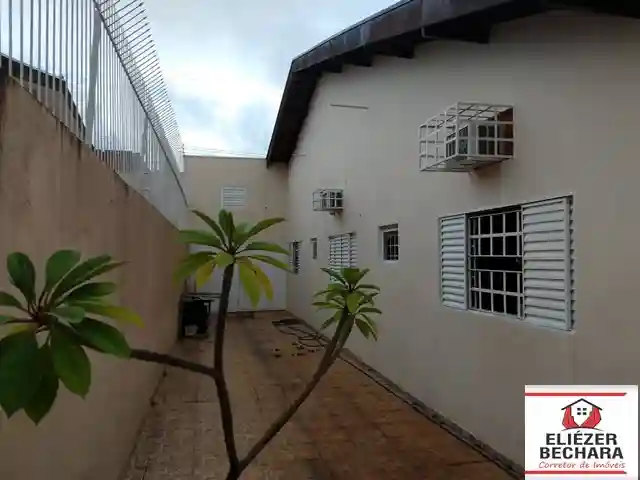 Casa com 3 quartos à venda, 180m² — foto 48 de 49