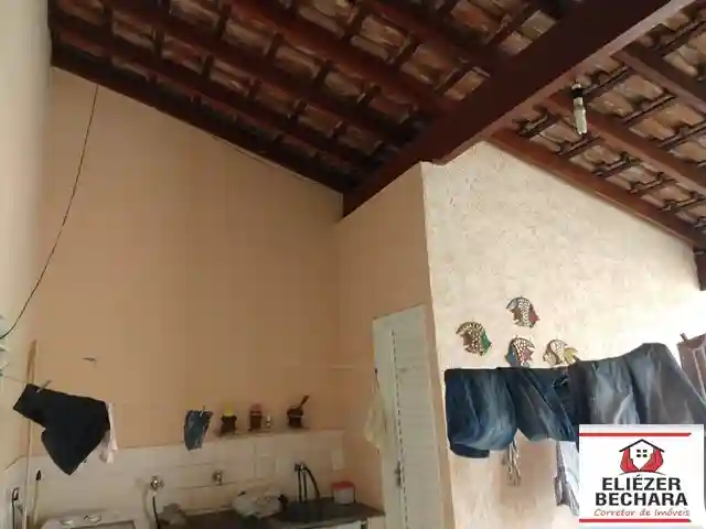 Casa com 3 quartos à venda, 180m² — foto 43 de 49