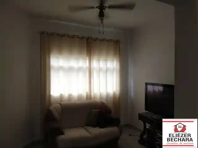 Casa com 3 quartos à venda, 180m² — foto 2 de 49