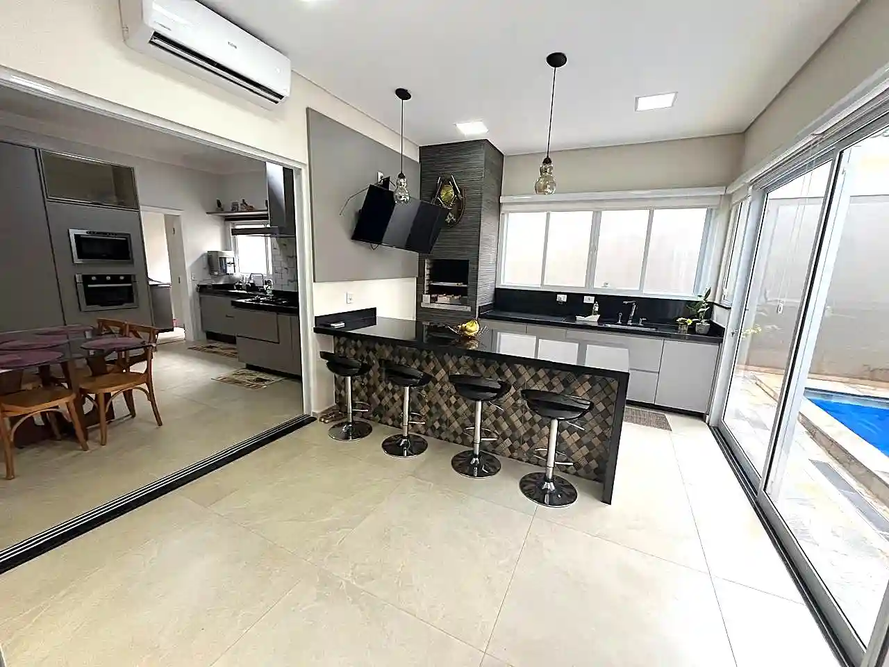 Casa de Condomínio com 3 quartos à venda, 360m² — foto 11 de 19