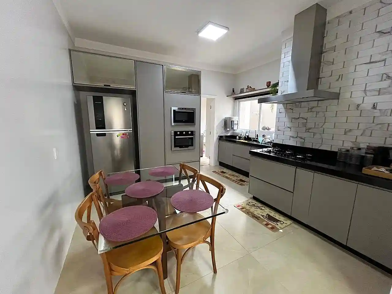 Casa de Condomínio com 3 quartos à venda, 360m² — foto 12 de 19