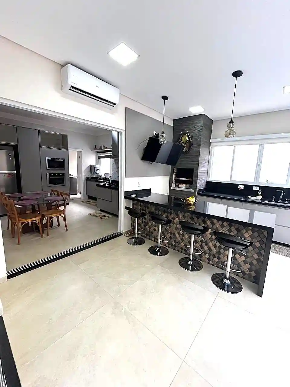Casa de Condomínio com 3 quartos à venda, 360m² — foto 9 de 19