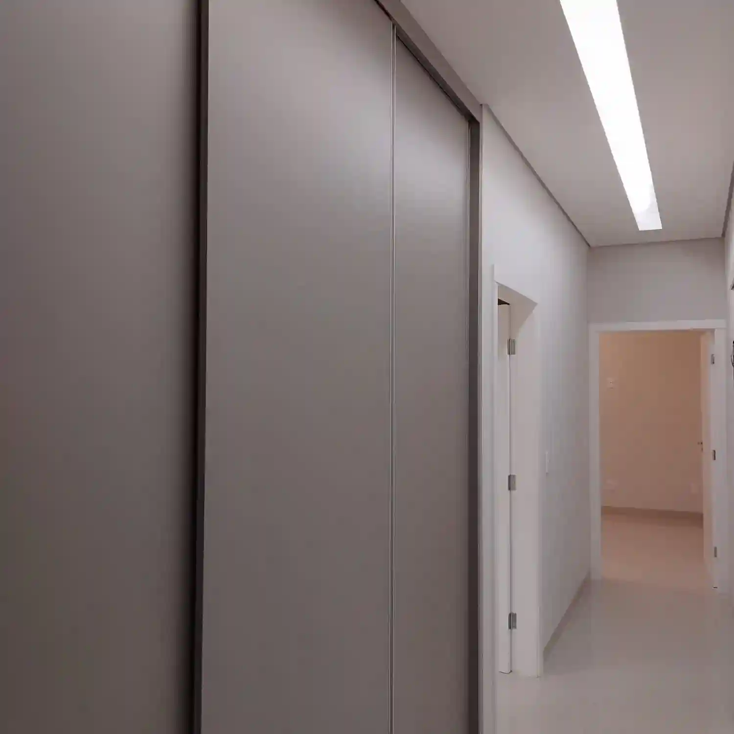 Casa de Condomínio com 3 quartos à venda, 212m² — foto 10 de 23