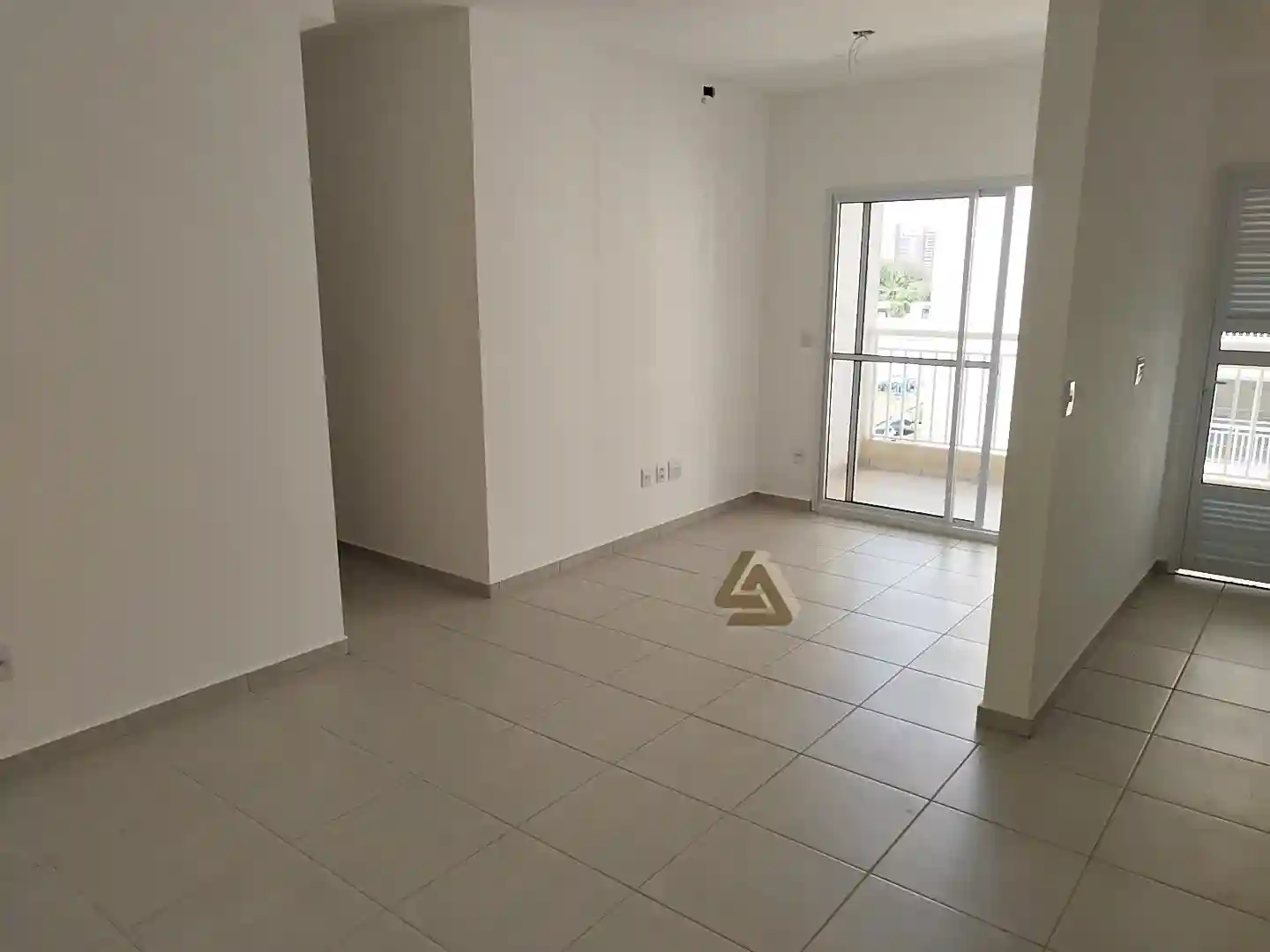 Apartamento com 3 quartos para aluguel, 100m² — foto 13 de 19