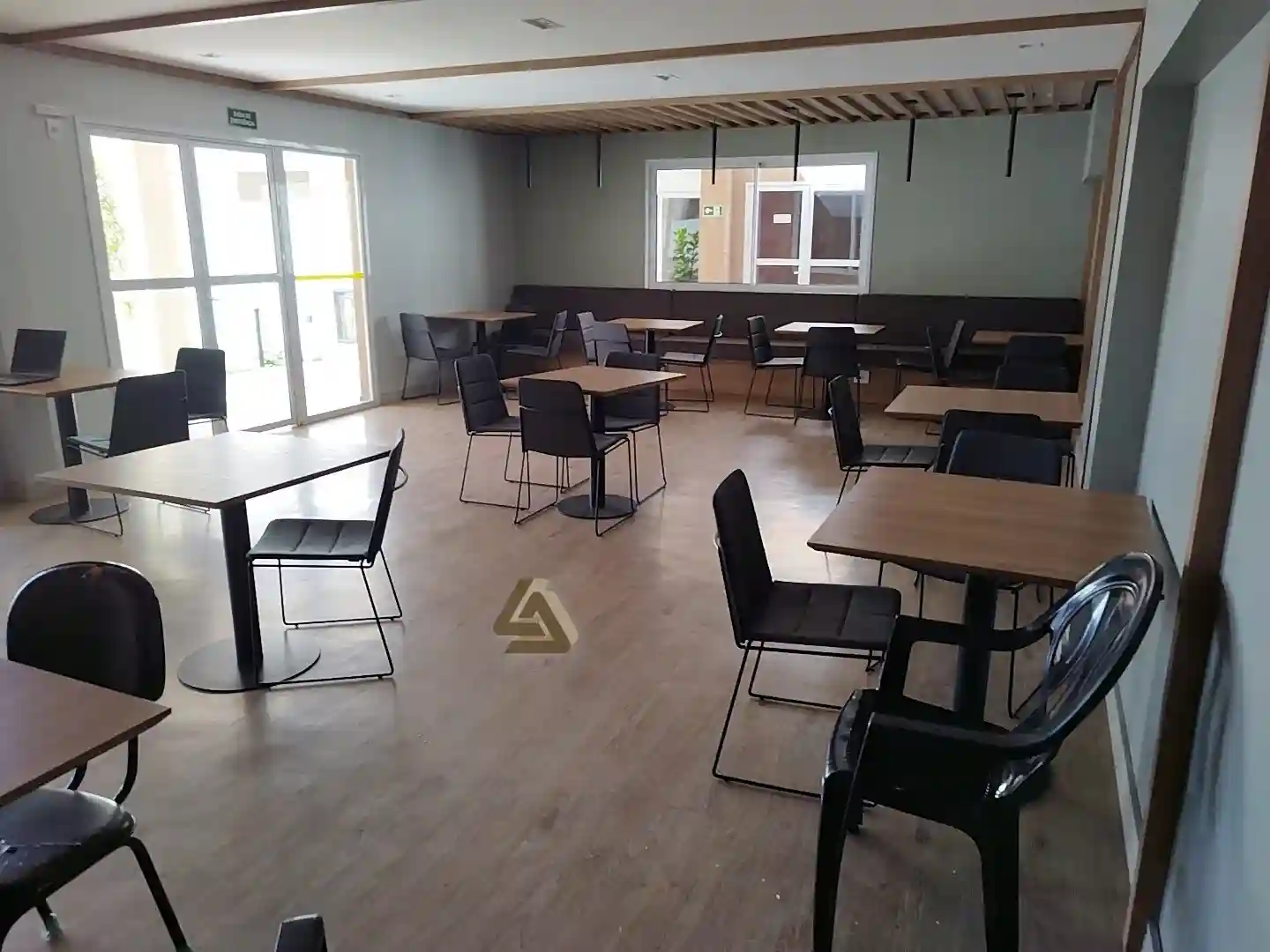 Apartamento com 3 quartos para aluguel, 100m² — foto 8 de 19