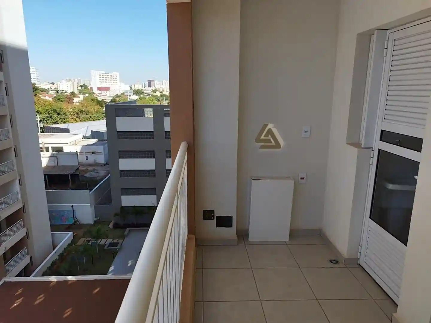 Apartamento com 3 quartos para aluguel, 100m² — foto 10 de 19