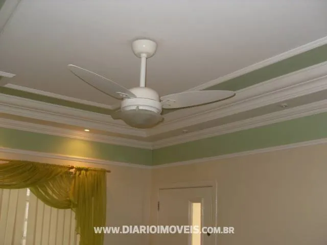 Casa com 3 quartos à venda, 180m² — foto 3 de 15