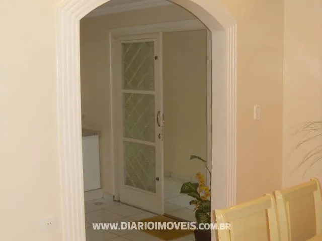 Casa com 3 quartos à venda, 180m² — foto 9 de 15