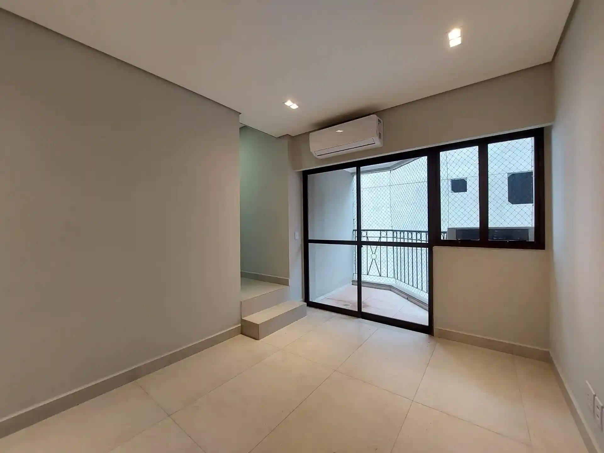 Apartamento com 2 quartos à venda, 74m² — foto 2 de 26