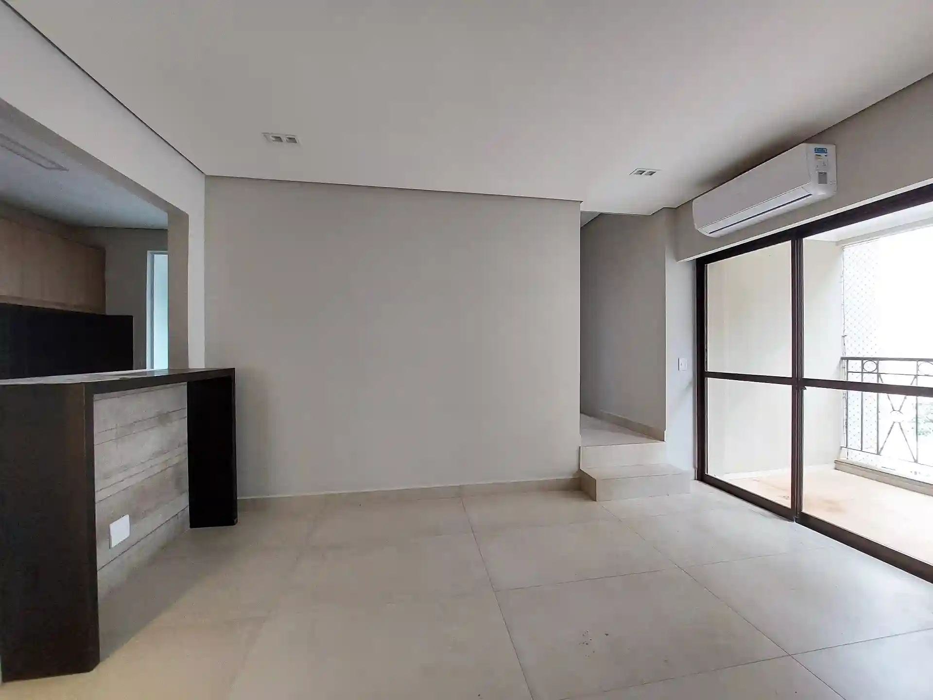 Apartamento com 2 quartos à venda, 74m² — foto 1 de 26