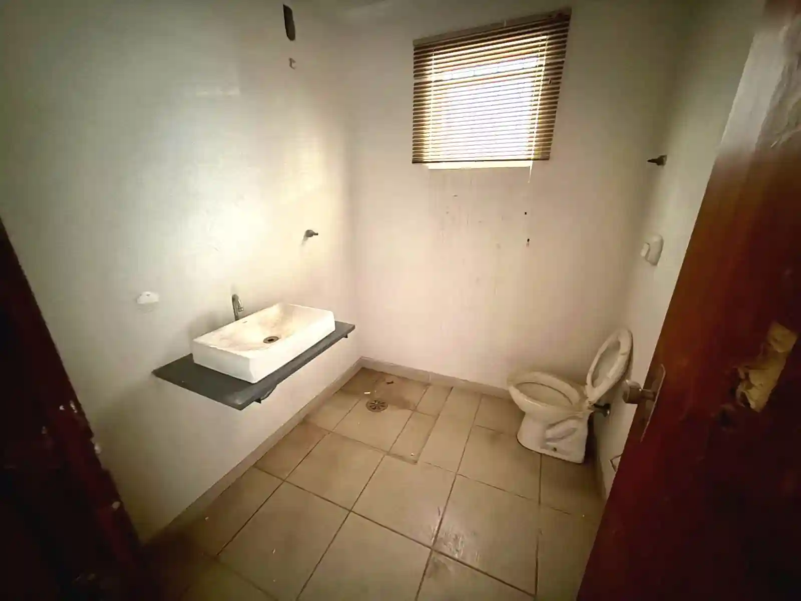 Casa Comercial  à venda, 175m² — foto 15 de 18