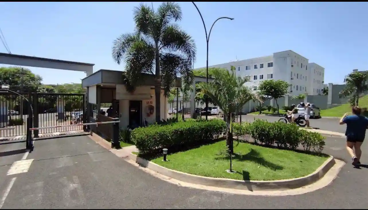 Apartamento com 2 quartos para aluguel, 55m² — foto 2 de 15