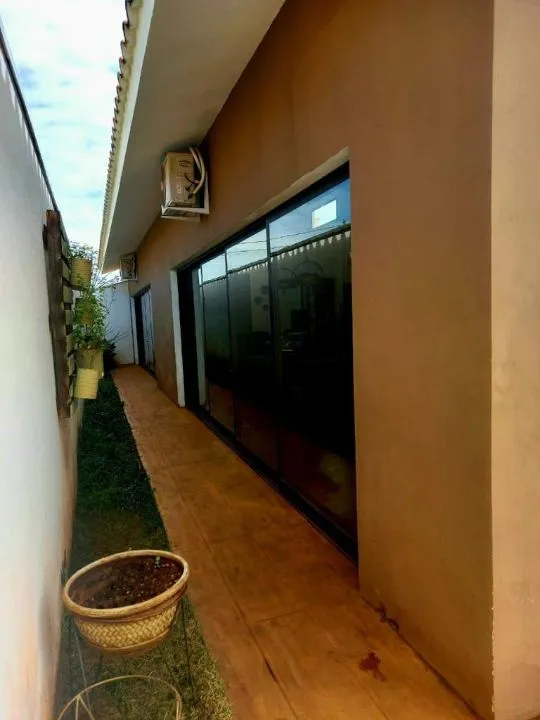Casa de Condomínio para aluguel — foto 1 de 5